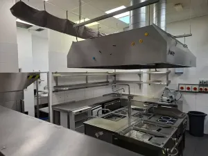 Pronájem restaurace, Praha - Michle, Vyskočilova, 418 m2