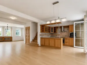 Prodej rodinného domu, Praha - Pitkovice, Klouzková, 181 m2