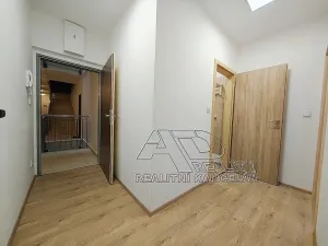 Pronájem bytu 2+kk, České Budějovice, B. Smetany, 46 m2