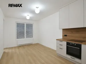 Pronájem bytu 2+kk, Praha - Hlubočepy, Divíškové, 51 m2