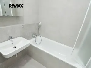 Pronájem bytu 2+kk, Praha - Hlubočepy, Divíškové, 51 m2