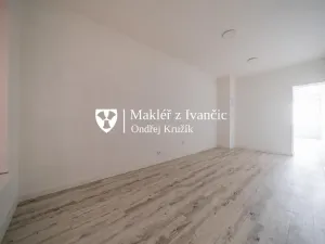 Prodej bytu 2+kk, Počenice-Tetětice - Počenice, 33 m2