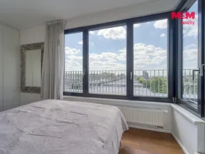 Prodej bytu 3+kk, Praha - Vysočany, Sousedíkova, 72 m2