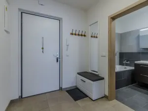 Pronájem bytu 2+kk, Praha - Modřany, Mezi vodami, 57 m2