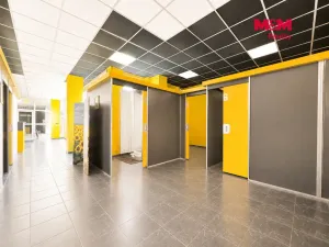 Pronájem obchodního prostoru, Orlová - Lutyně, Masarykova třída, 222 m2