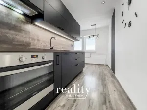 Prodej bytu 2+1, Hevlín, 48 m2