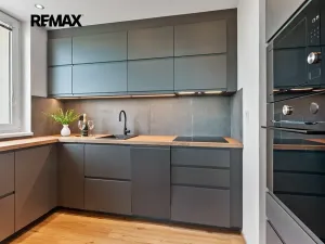 Prodej bytu 3+1, Praha - Michle, Pod dálnicí, 70 m2