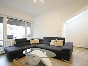 Pronájem bytu 2+kk, Moravany, Višňová, 67 m2