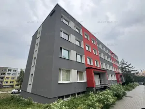 Pronájem bytu 2+kk, Slaný, Na Vavřinci, 33 m2