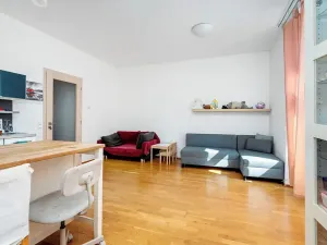 Prodej bytu 2+kk, Praha - Vinohrady, Velehradská, 50 m2