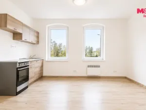 Pronájem bytu 2+kk, Karlovy Vary, Plzeňská, 44 m2