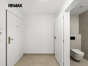 Pronájem bytu 2+kk, Praha - Strašnice, Strančická, 48 m2