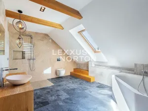 Prodej rodinného domu, Zvole, Hlavní, 378 m2