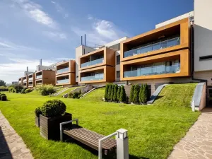 Pronájem bytu 3+kk, Praha - Hrdlořezy, Mezitraťová, 119 m2