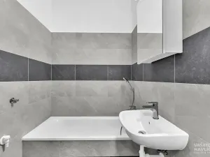 Pronájem bytu 2+1, Hradec Králové, Průmyslová, 55 m2