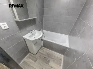 Prodej bytu 2+kk, Praha - Modřany, Mádrova, 44 m2
