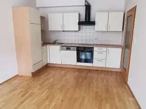 Pronájem bytu 2+kk, Praha - Vysočany, Pod Harfou, 57 m2