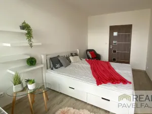 Pronájem bytu 2+kk, Praha - Michle, V dolině, 50 m2