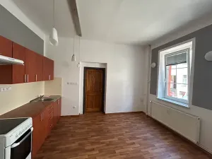 Pronájem bytu 2+kk, Tábor, Kamarýtova, 40 m2