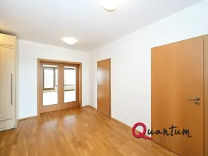Pronájem bytu 3+kk, Praha - Vokovice, Tibetská, 135 m2