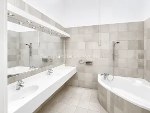 Prodej činžovního domu, Křižanov, Benešovo náměstí, 530 m2