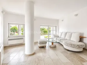 Prodej činžovního domu, Křižanov, Benešovo náměstí, 530 m2