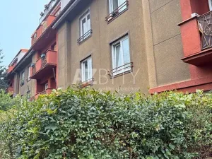 Pronájem bytu 2+1, Praha - Podolí, Pravá, 68 m2