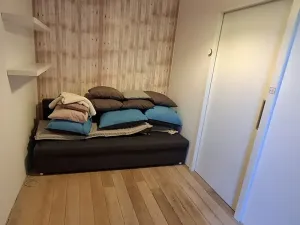 Pronájem bytu 3+kk, Praha - Hrdlořezy, Mezilehlá, 81 m2