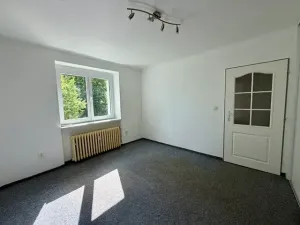 Prodej bytu 2+1, Stochov, J. A. Komenského, 43 m2