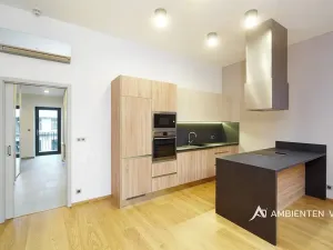 Pronájem bytu 2+kk, Brno, Jakubská, 69 m2