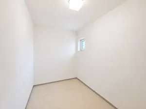 Pronájem vily, Praha - Braník, U háje, 380 m2