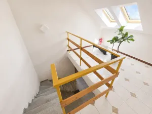 Pronájem kanceláře, Praha - Braník, U háje, 380 m2