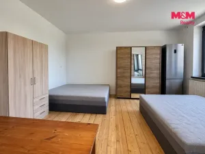Pronájem činžovního domu, Bradlec, K Oboře, 280 m2