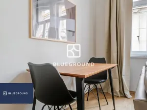 Pronájem bytu 2+kk, Praha - Vinohrady, Sarajevská, 42 m2