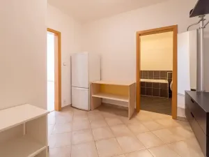 Pronájem bytu 2+kk, Praha - Strašnice, Gutova, 65 m2