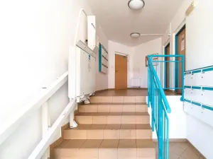 Pronájem bytu 2+kk, Praha - Strašnice, Gutova, 65 m2