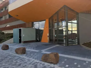 Pronájem bytu 1+kk, Praha - Radlice, U Komína, 34 m2