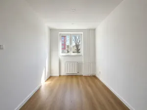 Prodej bytu 3+kk, Ostrov, Kollárova, 73 m2