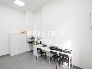 Pronájem obchodního prostoru, Praha - Holešovice, Vrbenského, 82 m2