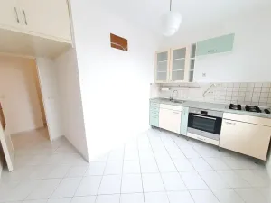 Pronájem bytu 2+1, Praha - Záběhlice, Struhařovská, 58 m2