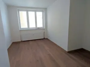 Prodej obchodního prostoru, Praha, Bělohorská, 86 m2
