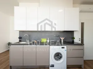 Pronájem bytu 1+kk, Pardubice, třída Míru, 27 m2