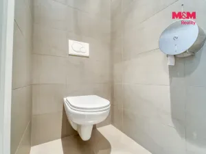 Pronájem obchodního prostoru, Mariánské Lázně, Ruská, 108 m2
