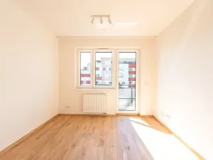 Pronájem bytu 1+kk, Praha - Hlubočepy, Fabiánové, 31 m2