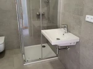 Pronájem bytu 2+kk, Praha - Cholupice, Podchýšská, 45 m2