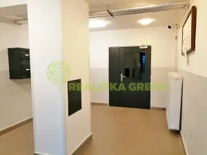 Prodej bytu 2+1, Veselí nad Lužnicí, Ak. Bydžovského, 60 m2