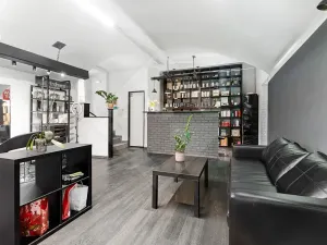 Pronájem obchodního prostoru, Praha, Školská, 150 m2