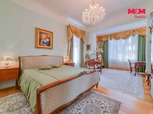 Prodej bytu 2+1, Mariánské Lázně - Úšovice, Anglická, 95 m2