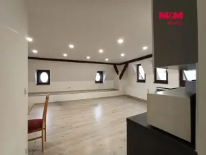 Pronájem bytu 3+kk, Šternberk, náměstí Svobody, 75 m2