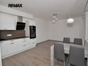 Pronájem bytu 2+kk, Plzeň, Sladová, 63 m2